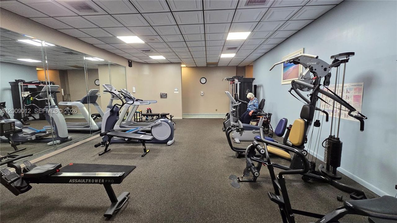 For Sale: $130,000 (1 beds, 1 baths, 773 Square Feet)