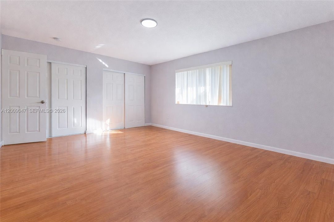 На продажу: $519,999 (3 спален, 2 ванн, 1636 Квадратных фут)