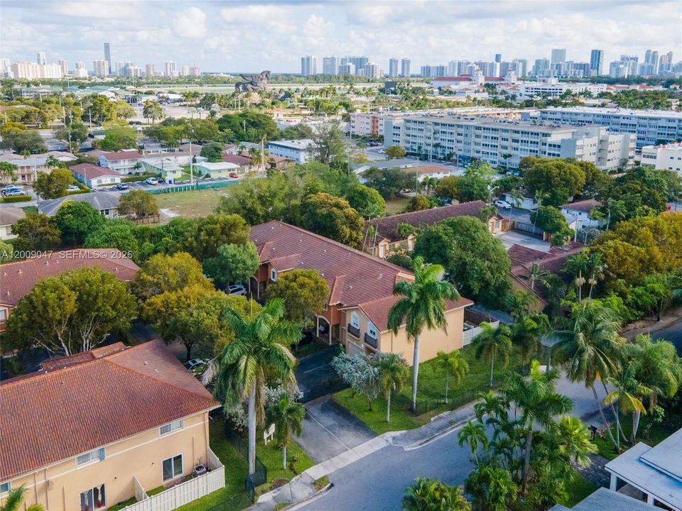 На продажу: $519,999 (3 спален, 2 ванн, 1636 Квадратных фут)