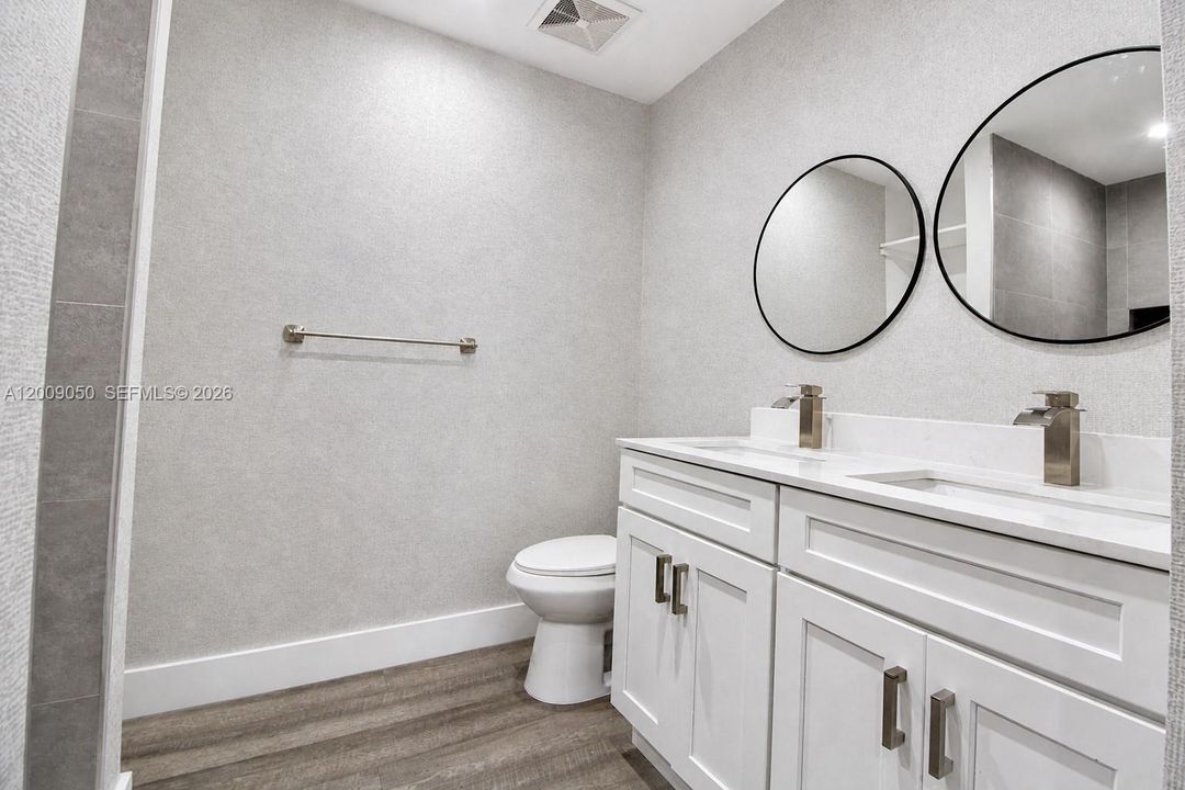Activo con contrato: $474,900 (3 camas, 3 baños, 1848 Pies cuadrados)