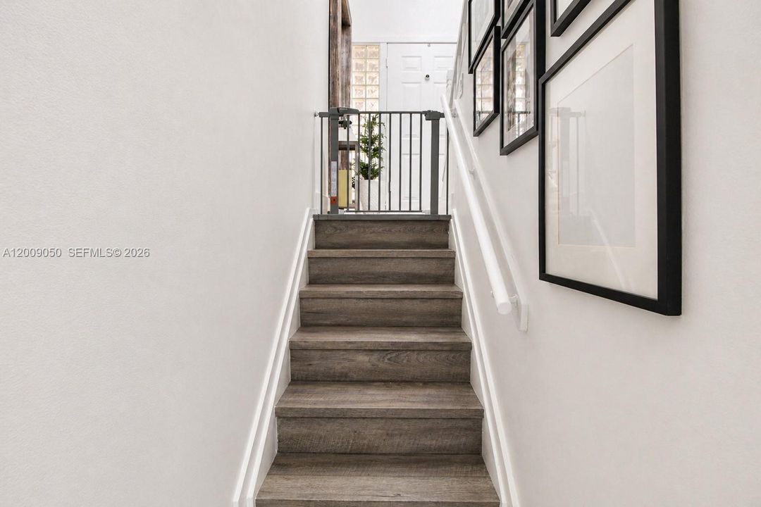 Activo con contrato: $474,900 (3 camas, 3 baños, 1848 Pies cuadrados)