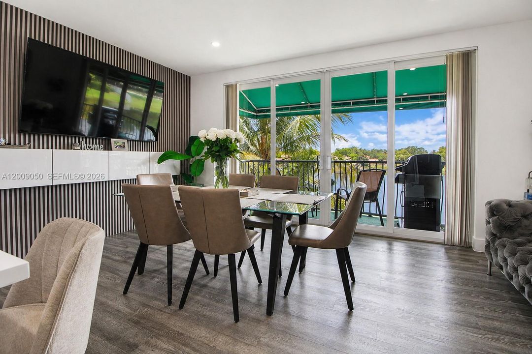 Activo con contrato: $474,900 (3 camas, 3 baños, 1848 Pies cuadrados)