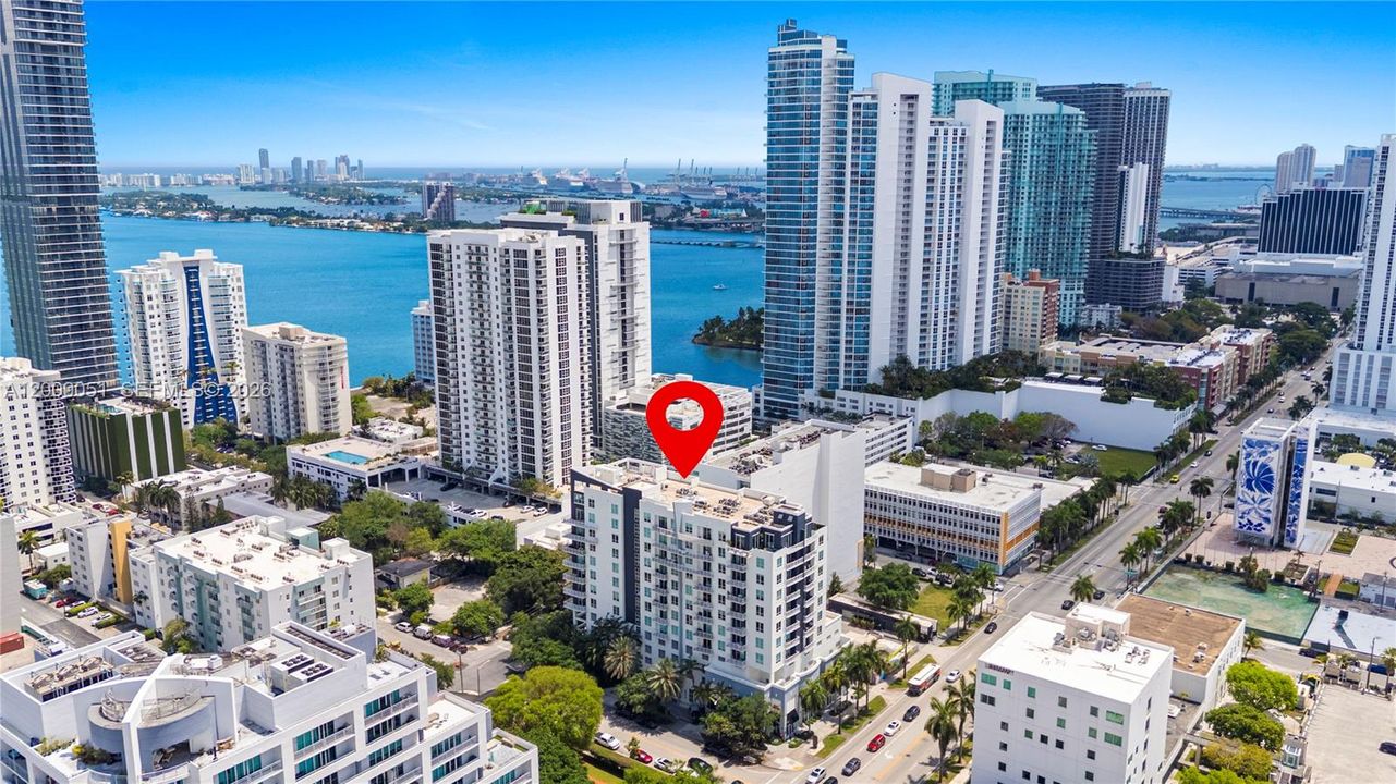 En Venta: $397,000 (0 camas, 1 baños, 775 Pies cuadrados)