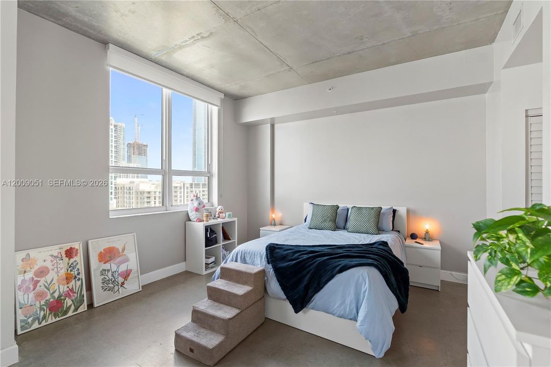 En Venta: $397,000 (0 camas, 1 baños, 775 Pies cuadrados)