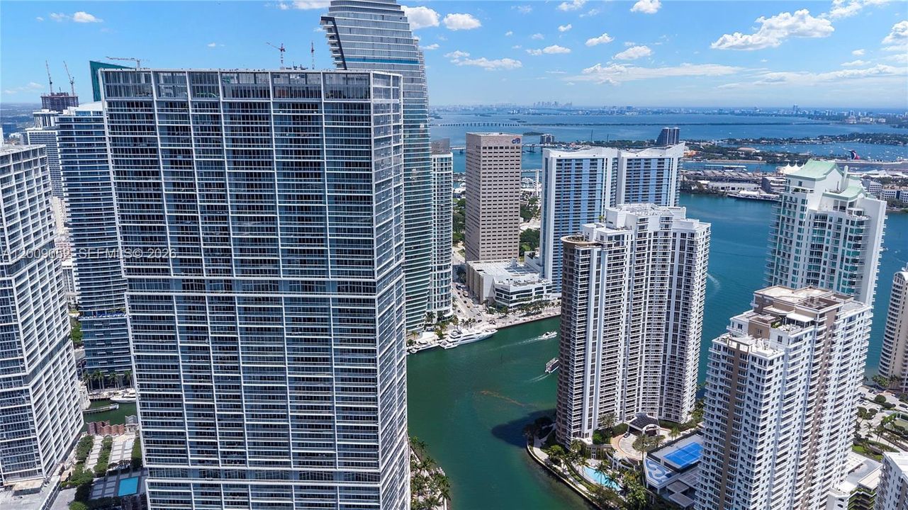 待售: $639,000 (1 贝兹, 1 浴室, 1035 平方英尺)