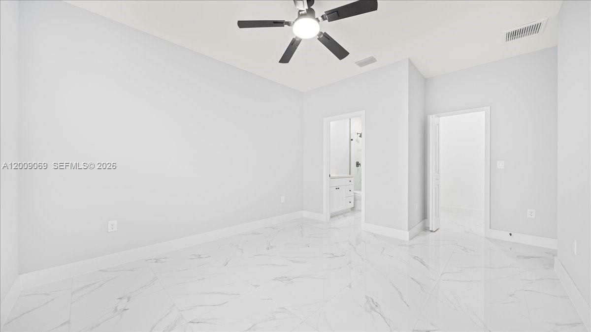 En Venta: $414,900 (3 camas, 2 baños, 1358 Pies cuadrados)