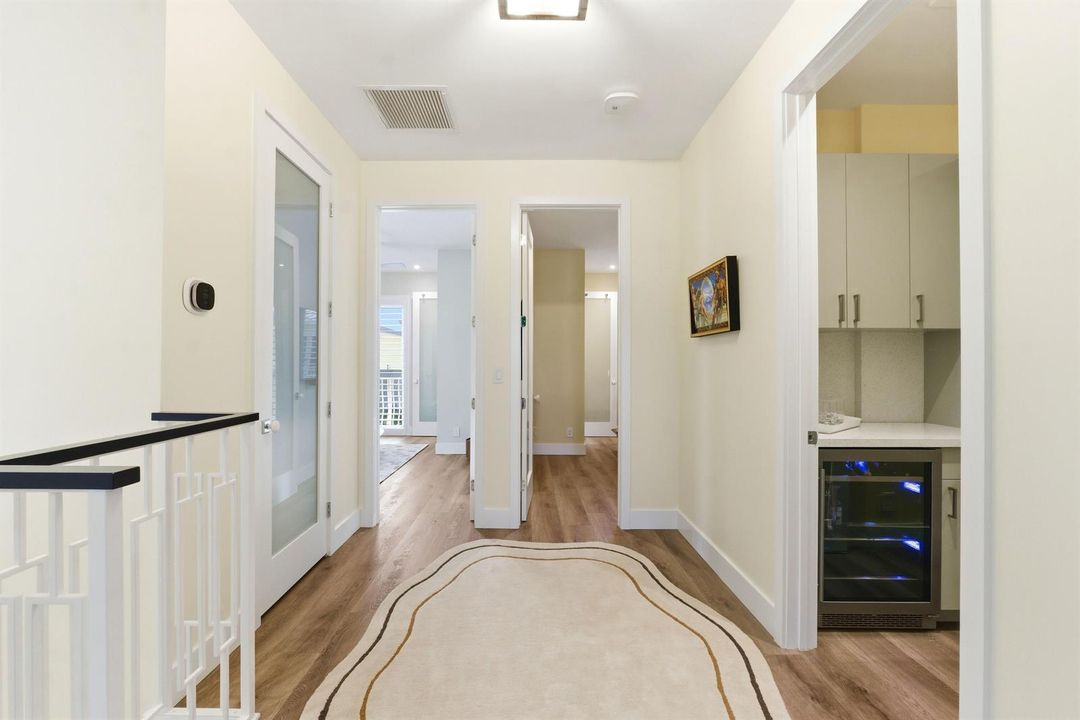 2628 NE 9th Ave_41