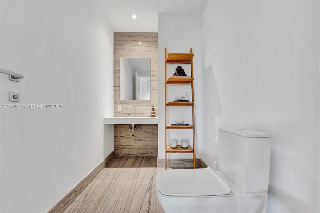 В аренду: $25,000 (2 спален, 2 ванн, 1457 Квадратных фут)