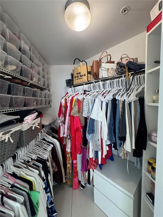 En Venta: $340,000 (2 camas, 2 baños, 857 Pies cuadrados)