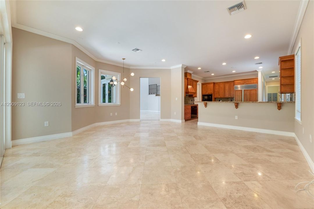 Recently Rented: $17,000 (5 beds, 6 baths, 5254 Square Feet)