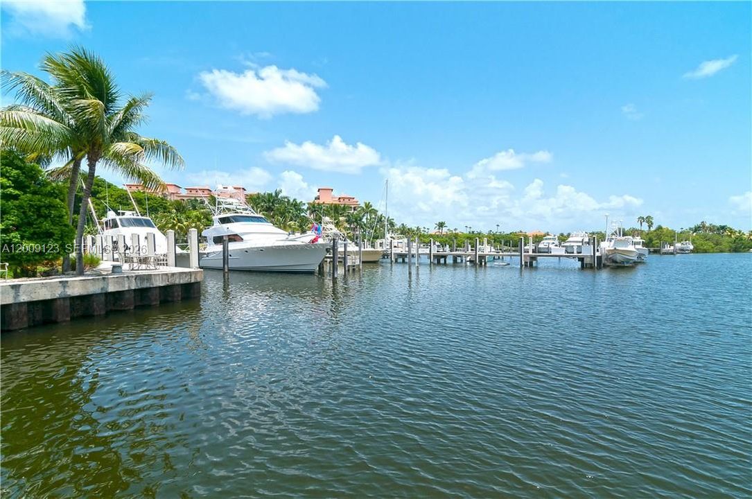 Deering Bay Grand Marina