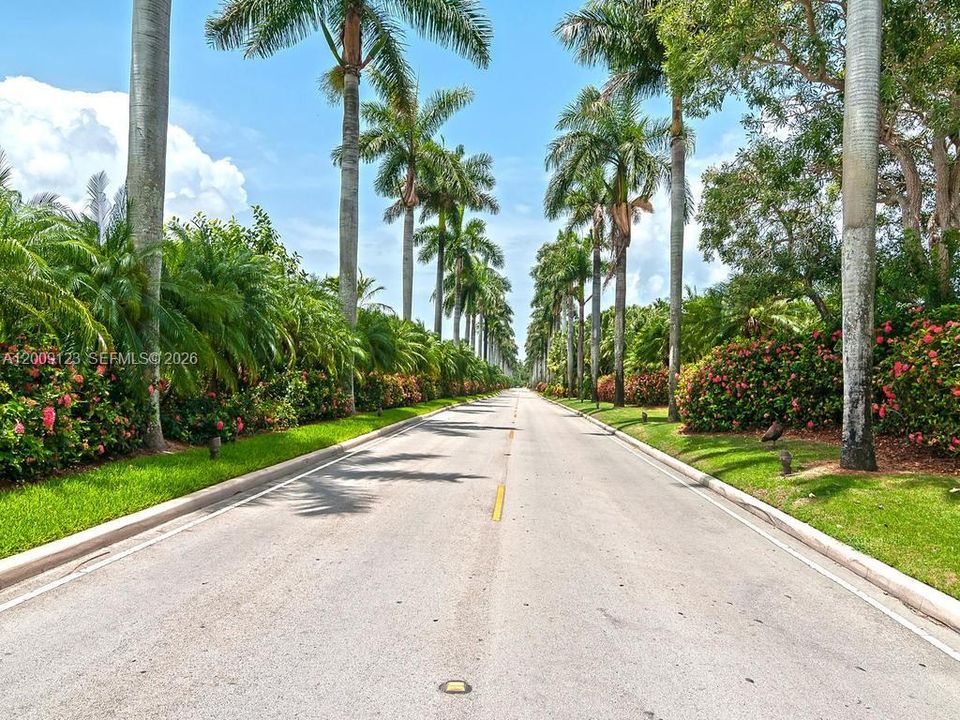 Deering Bay entrance