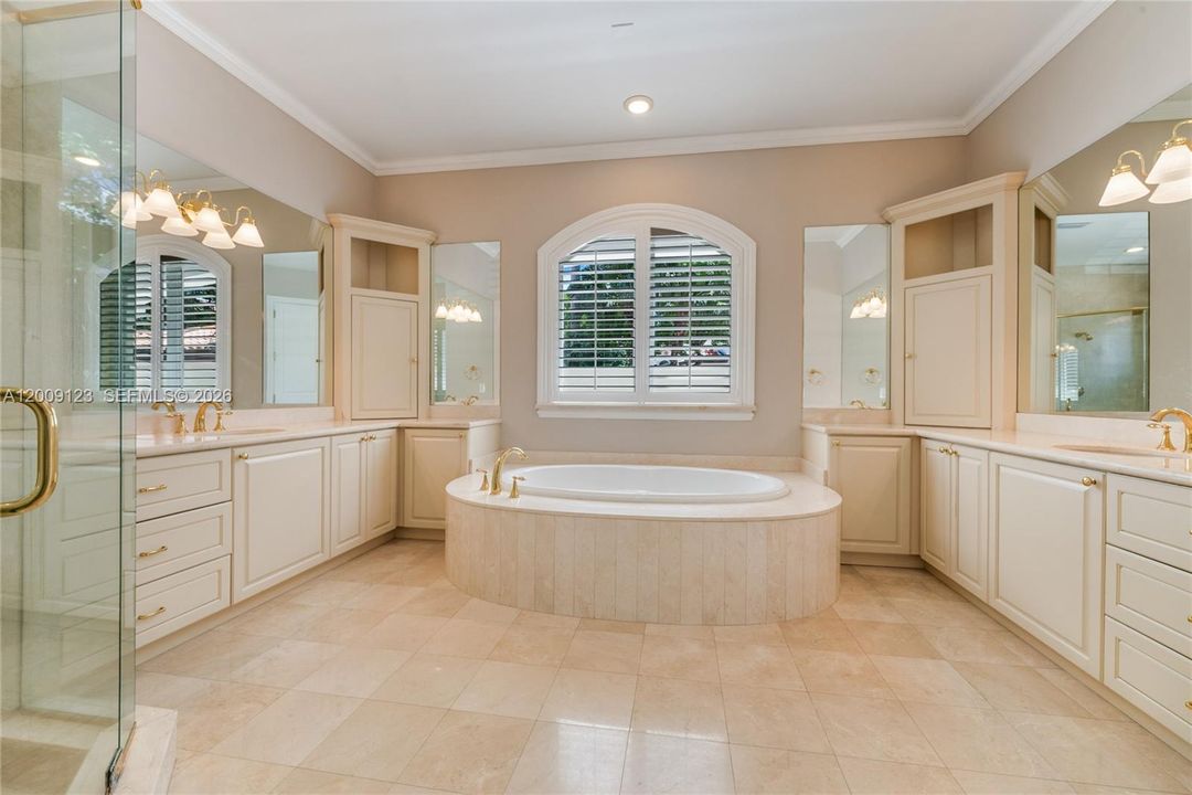 Primary bath