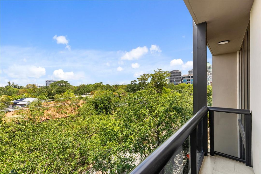 For Sale: $1,974,656 (2 beds, 2 baths, 1475 Square Feet)