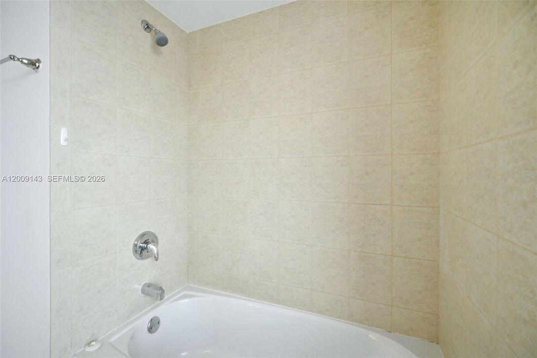 For Sale: $1,430,000 (2 beds, 2 baths, 1602 Square Feet)