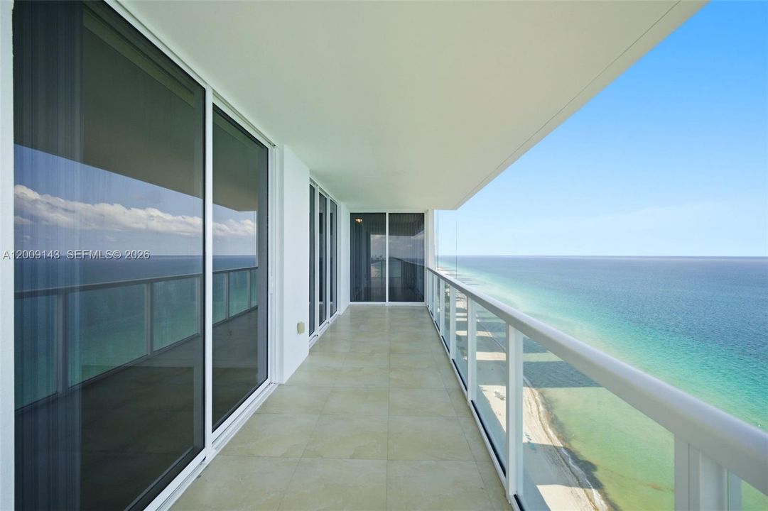 For Sale: $1,430,000 (2 beds, 2 baths, 1602 Square Feet)