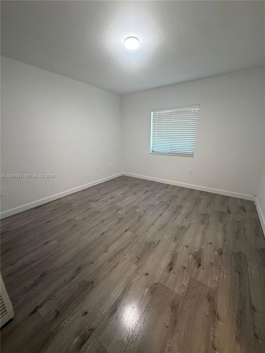 Active With Contract: $2,050 (2 beds, 2 baths, 809 Square Feet)