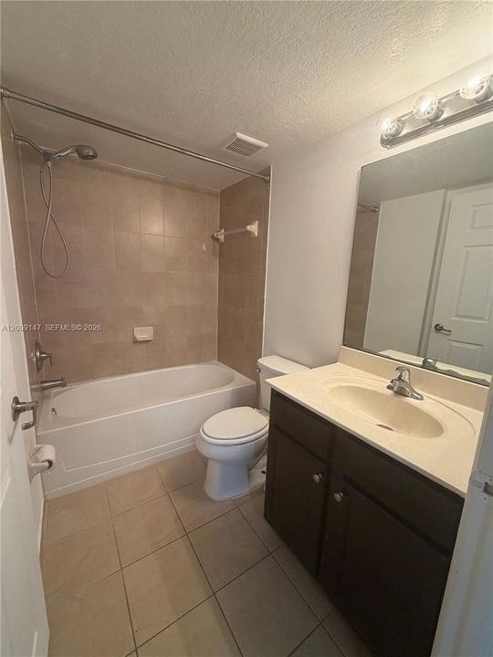 Active With Contract: $2,050 (2 beds, 2 baths, 809 Square Feet)