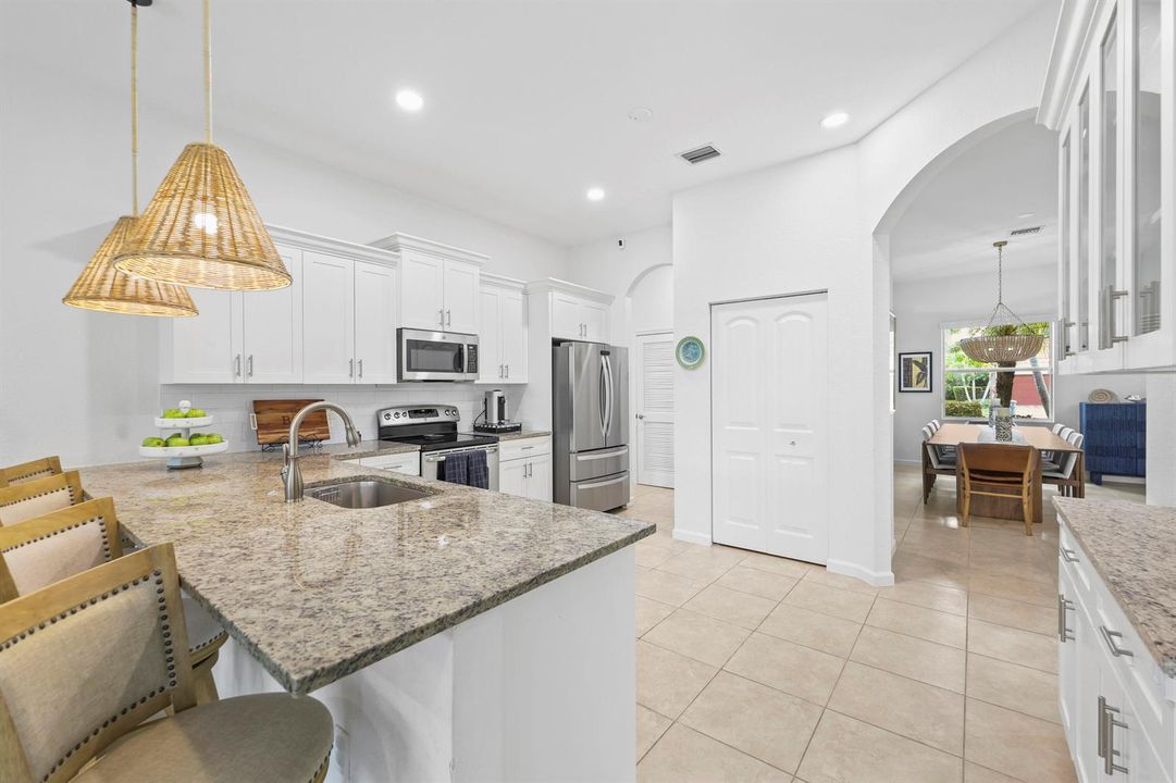 9387 Silent Oak Circle - 27.jpg-FULL