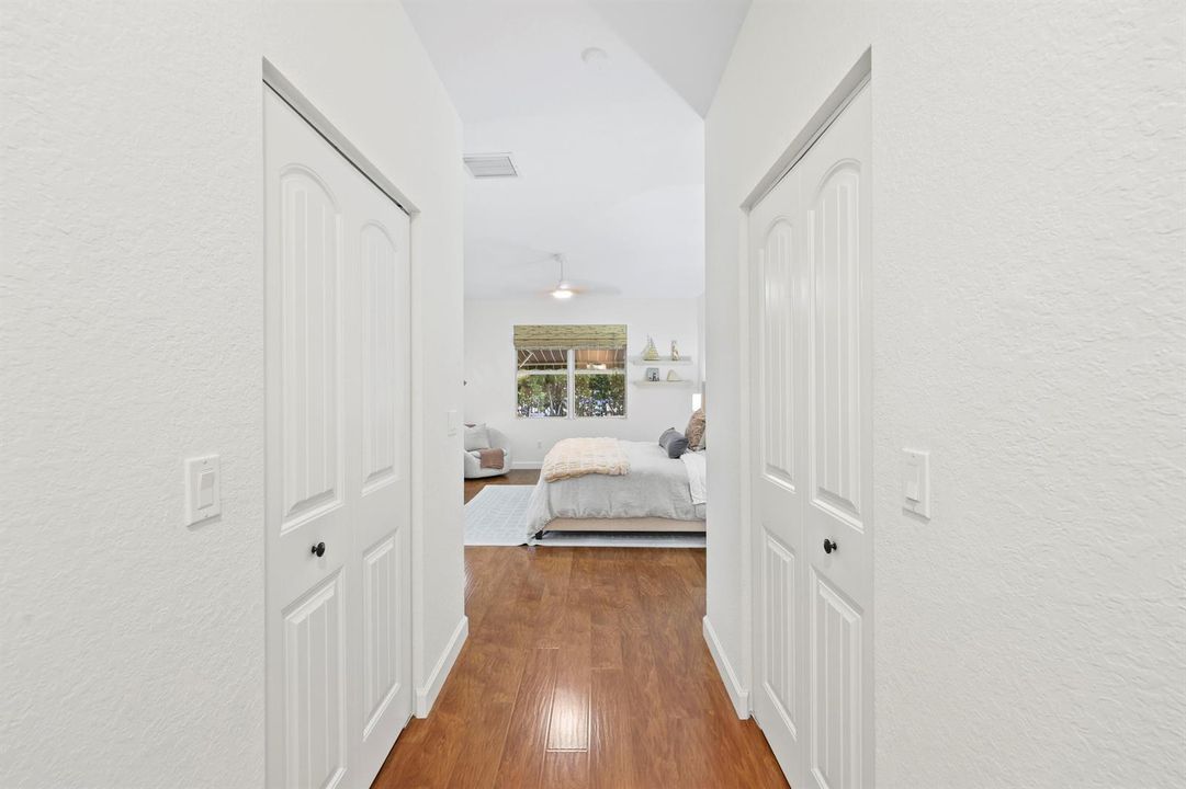 9387 Silent Oak Circle - 42.jpg-FULL