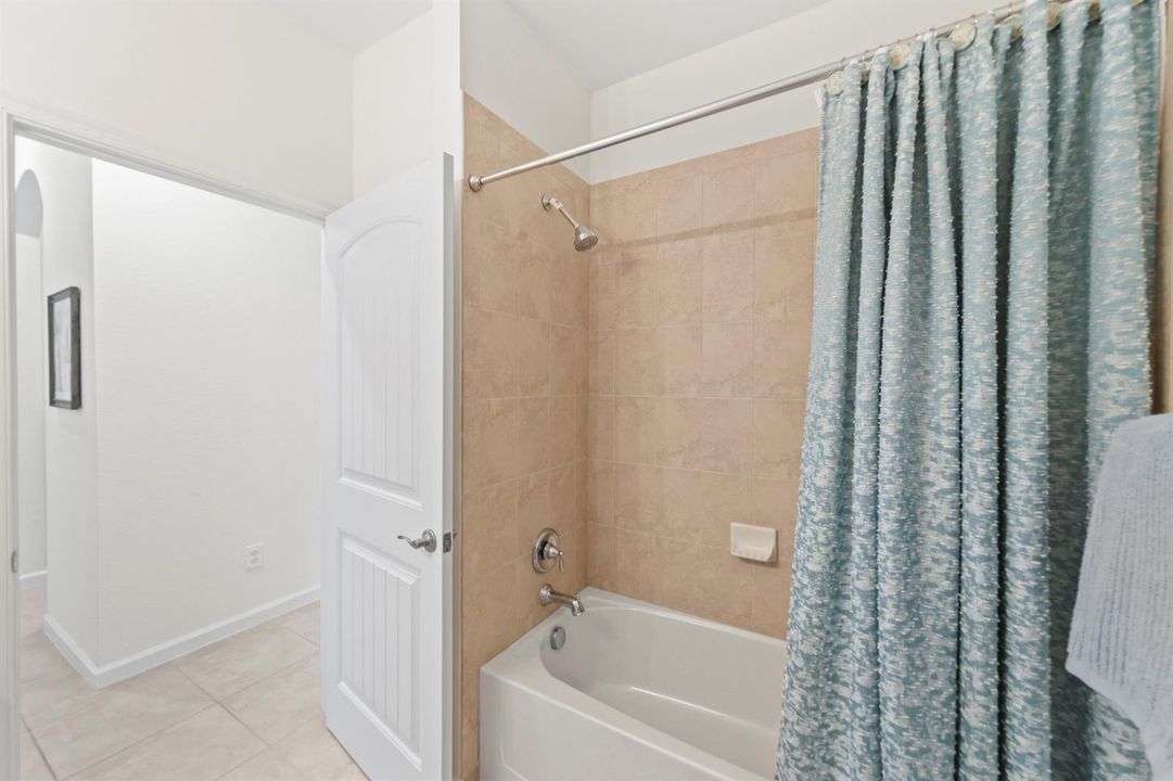 9387 Silent Oak Circle - 38.jpg-FULL