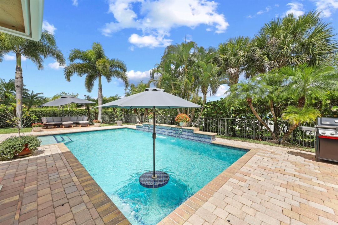 9387 Silent Oak Circle - 61.jpg-FULL