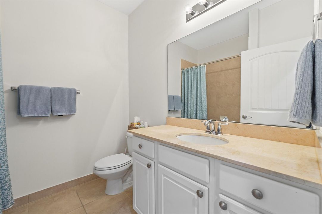 9387 Silent Oak Circle - 37.jpg-FULL