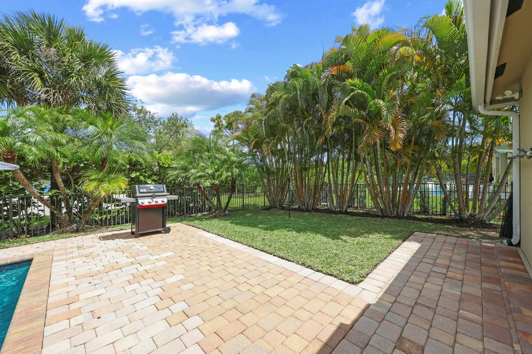9387 Silent Oak Circle - 62.jpg-FULL