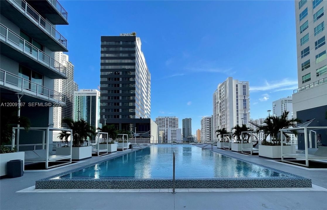 For Sale: $610,000 (0 beds, 2 baths, 1255 Square Feet)