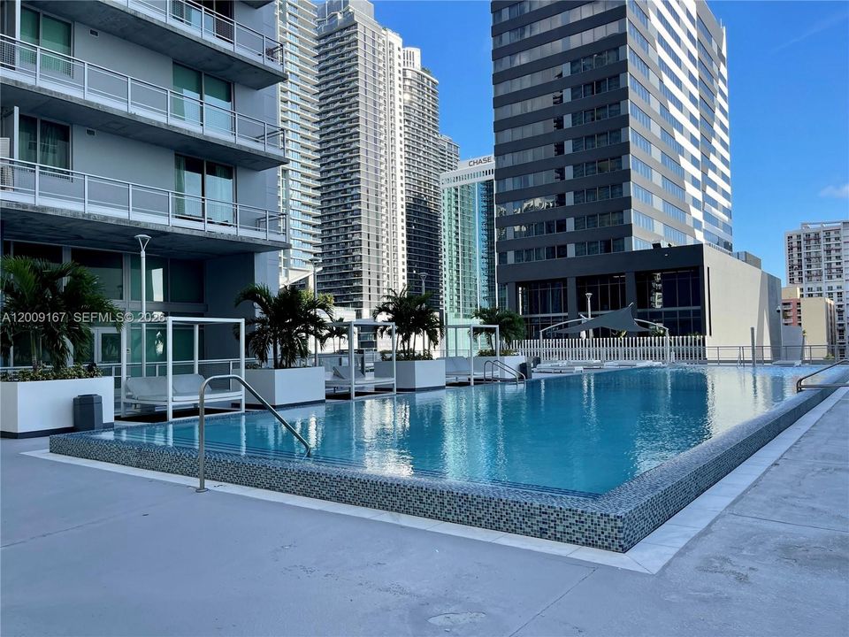 For Sale: $610,000 (0 beds, 2 baths, 1255 Square Feet)