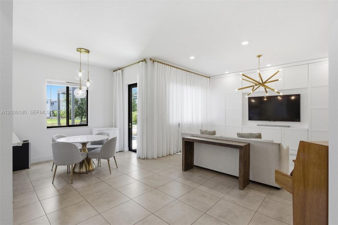 En Venta: $1,090,000 (4 camas, 4 baños, 3056 Pies cuadrados)