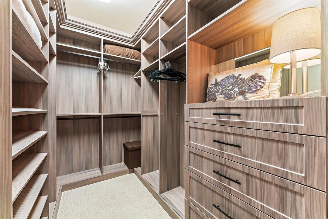 Walk In Closet