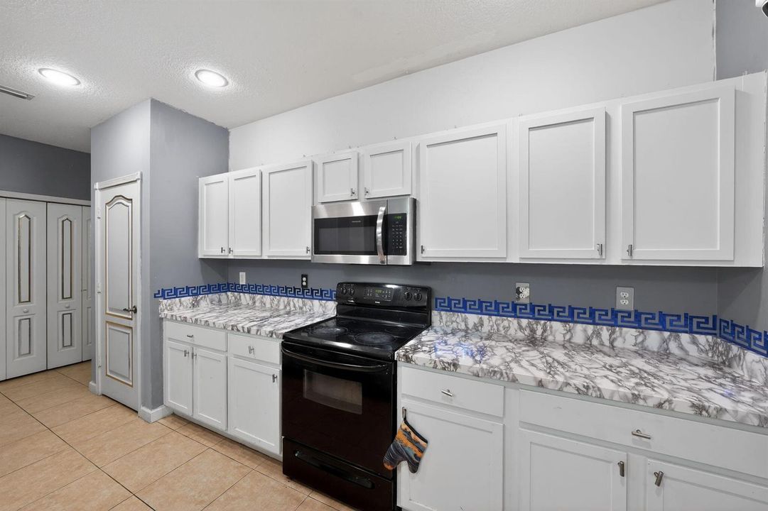 2535_Creekside_Dr_Fort_Pierce_FL_34981_U