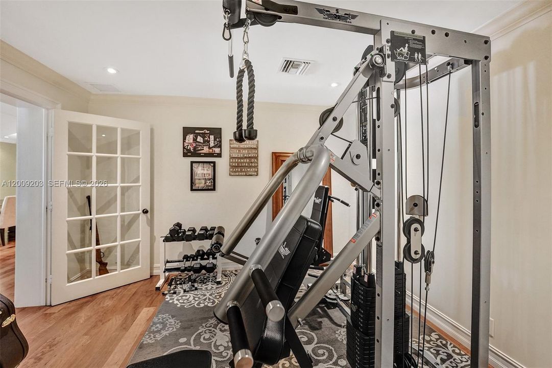 For Rent: $14,500 (4 beds, 3 baths, 5038 Square Feet)