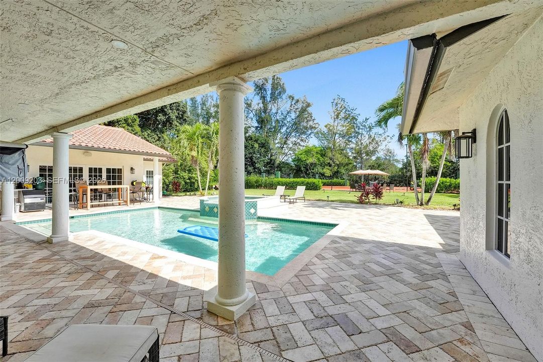 For Rent: $14,500 (4 beds, 3 baths, 5038 Square Feet)