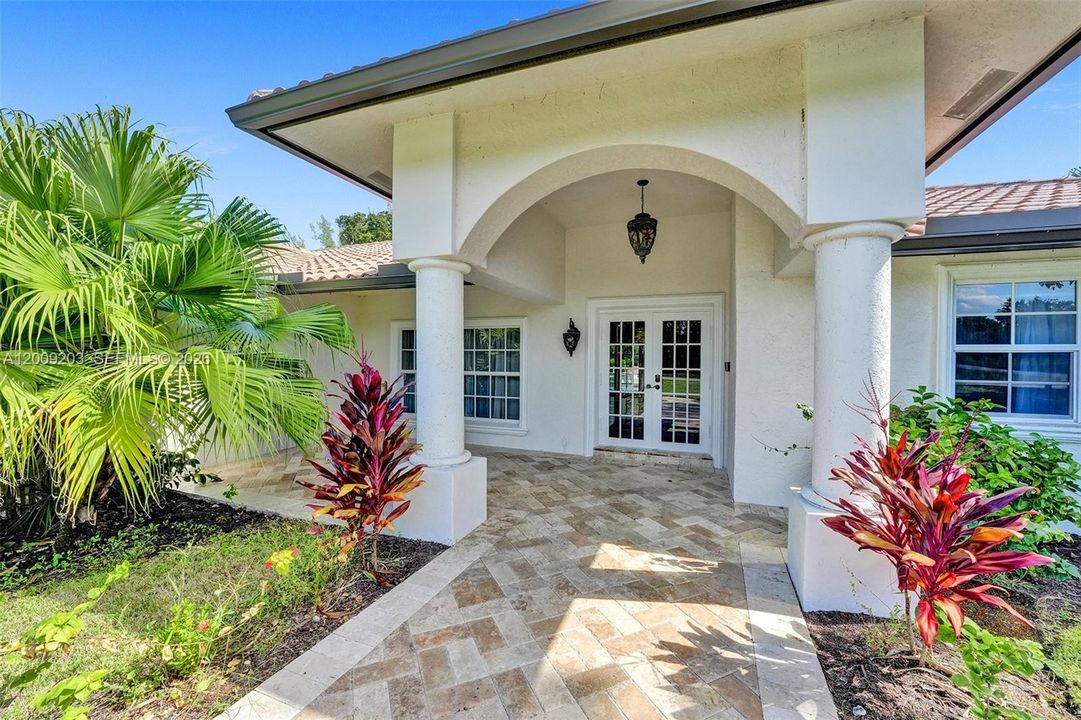 For Rent: $14,500 (4 beds, 3 baths, 5038 Square Feet)
