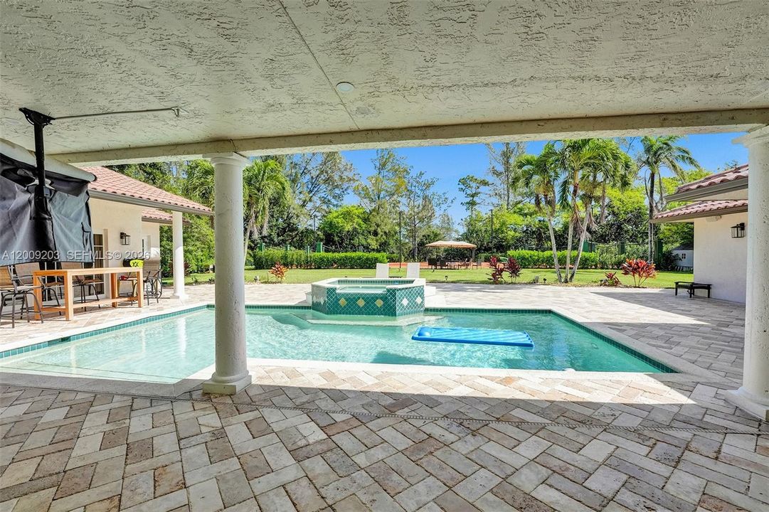 For Rent: $14,500 (4 beds, 3 baths, 5038 Square Feet)