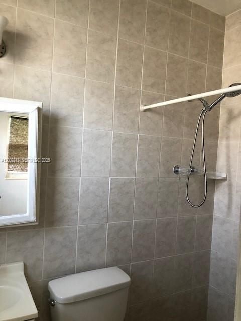 В аренду: $1,200 (1 спален, 1 ванн, 500 Квадратных фут)