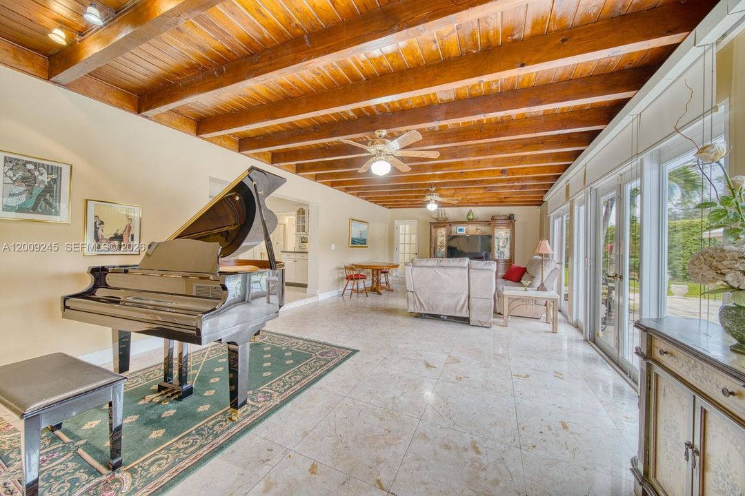 En Venta: $1,200,000 (4 camas, 2 baños, 0 Pies cuadrados)