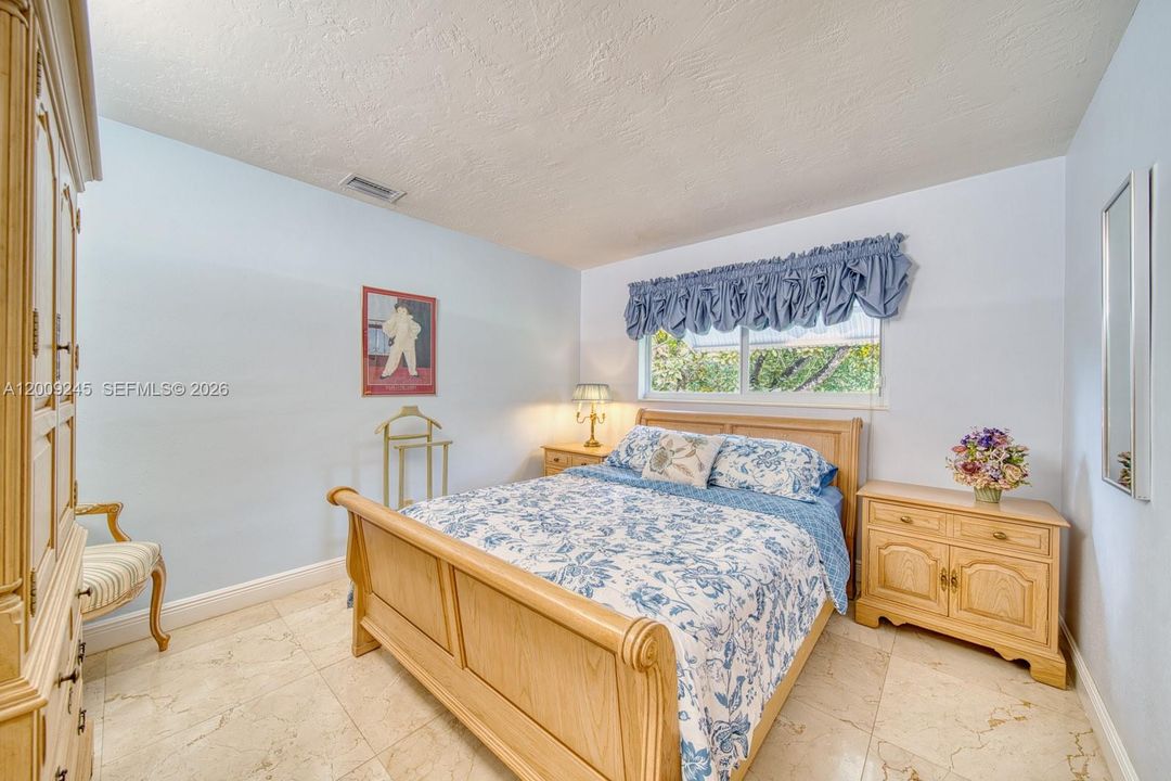 En Venta: $1,200,000 (4 camas, 2 baños, 0 Pies cuadrados)