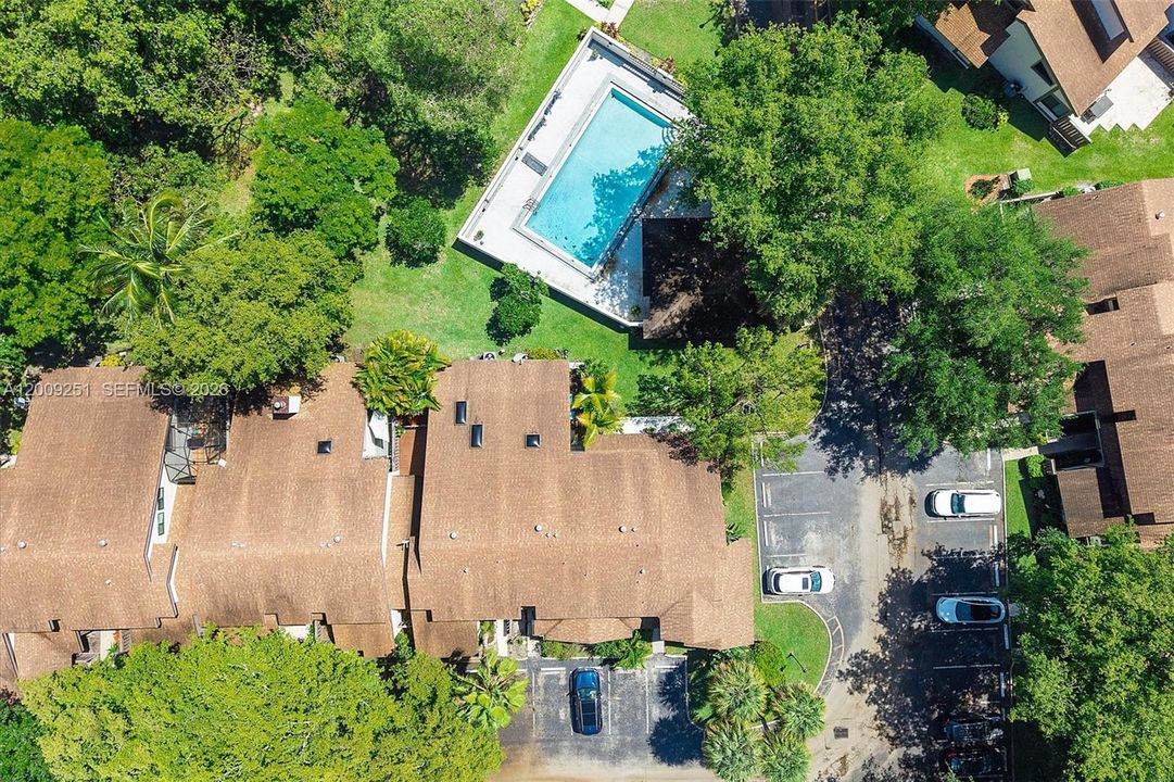 Activo con contrato: $350,000 (3 camas, 2 baños, 1580 Pies cuadrados)