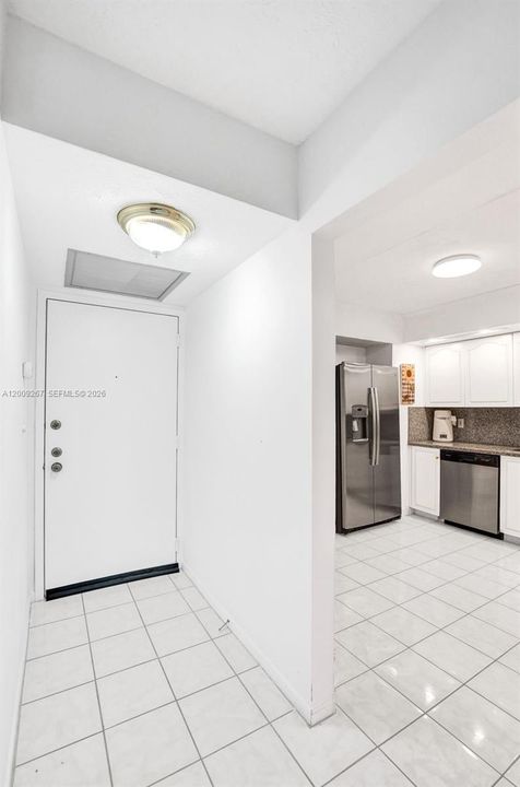 En Venta: $299,900 (2 camas, 2 baños, 1383 Pies cuadrados)