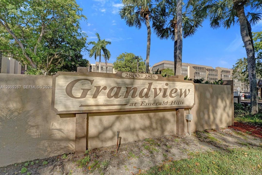 En Venta: $299,900 (2 camas, 2 baños, 1383 Pies cuadrados)