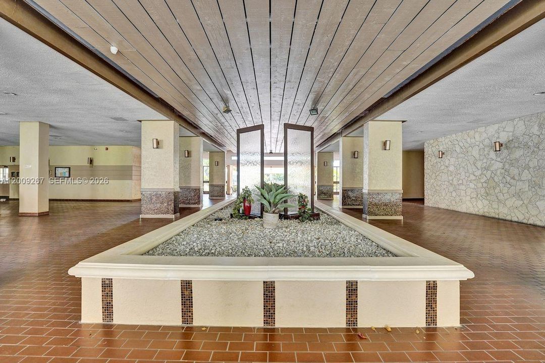 En Venta: $299,900 (2 camas, 2 baños, 1383 Pies cuadrados)