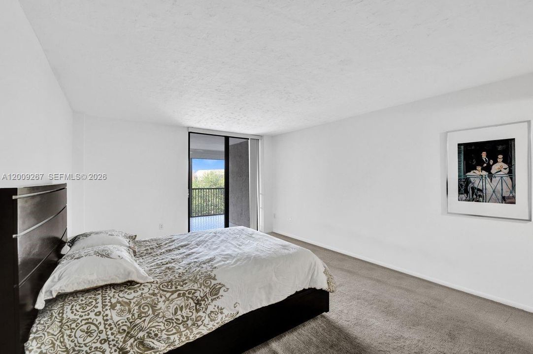 En Venta: $299,900 (2 camas, 2 baños, 1383 Pies cuadrados)