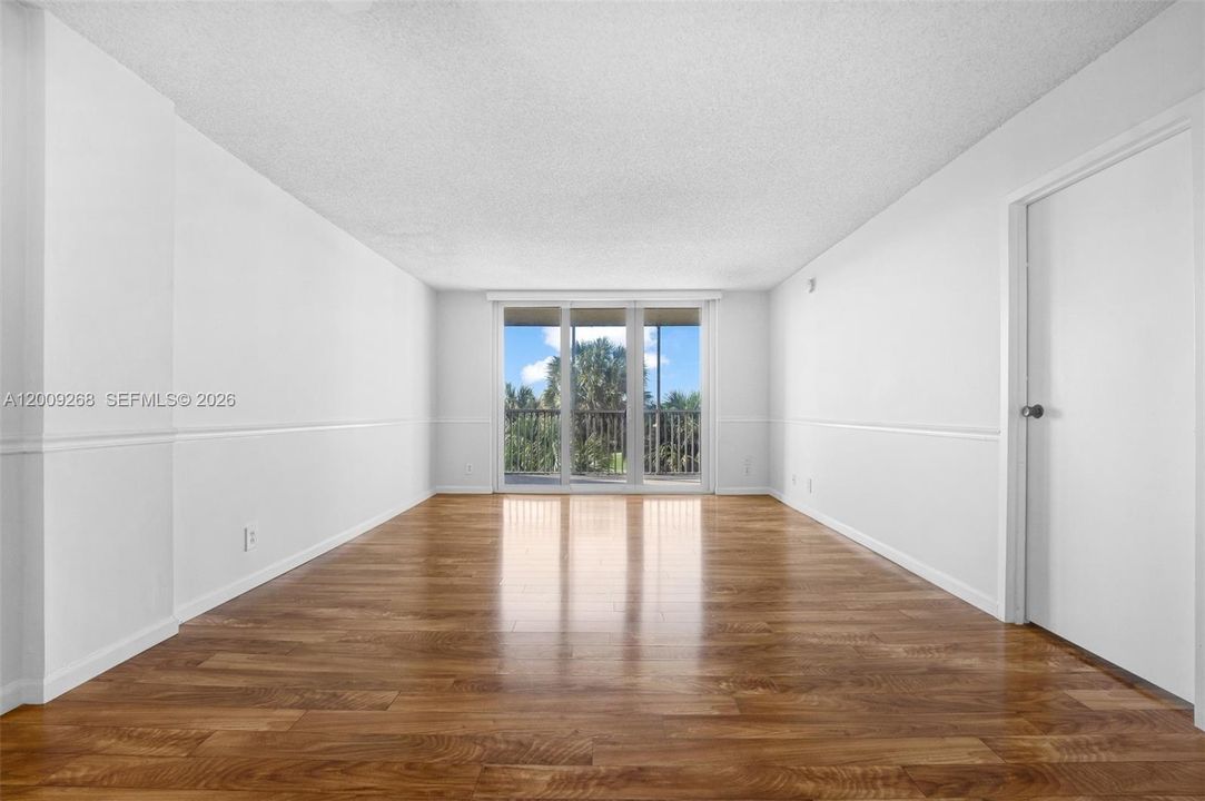 En Venta: $209,000 (2 camas, 2 baños, 1015 Pies cuadrados)