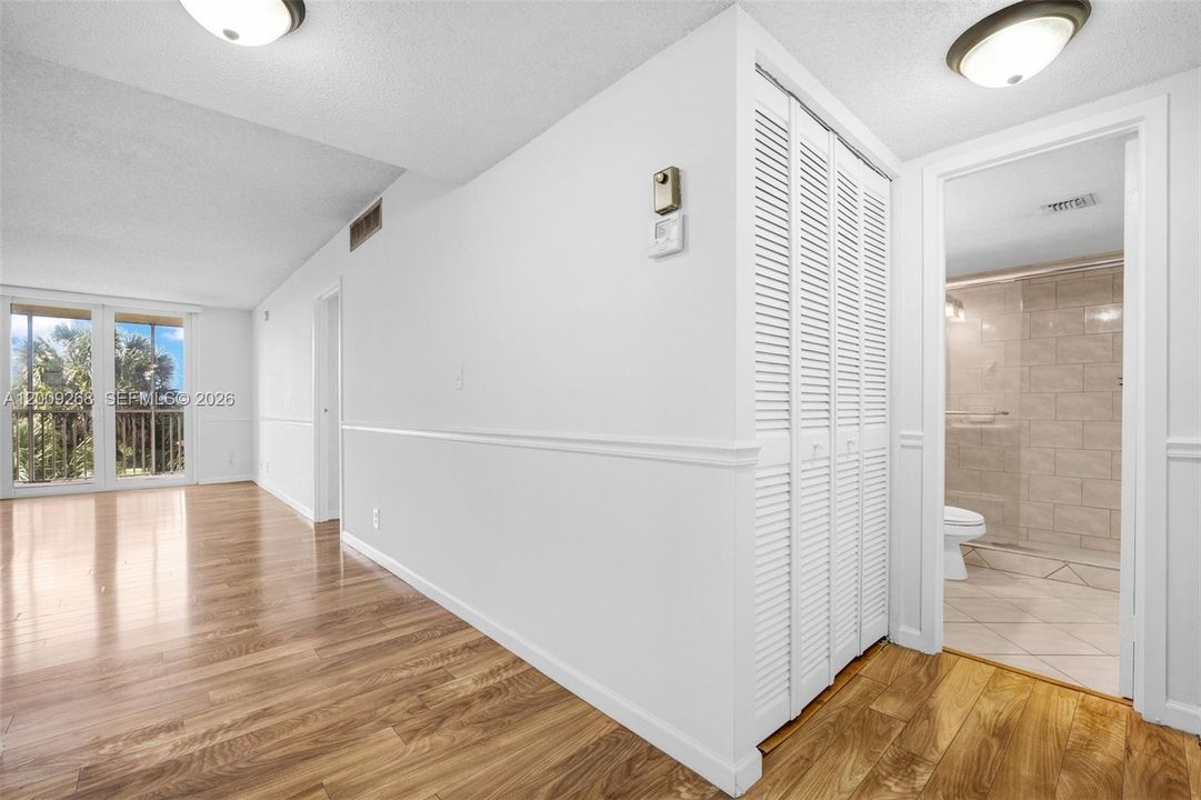 En Venta: $209,000 (2 camas, 2 baños, 1015 Pies cuadrados)