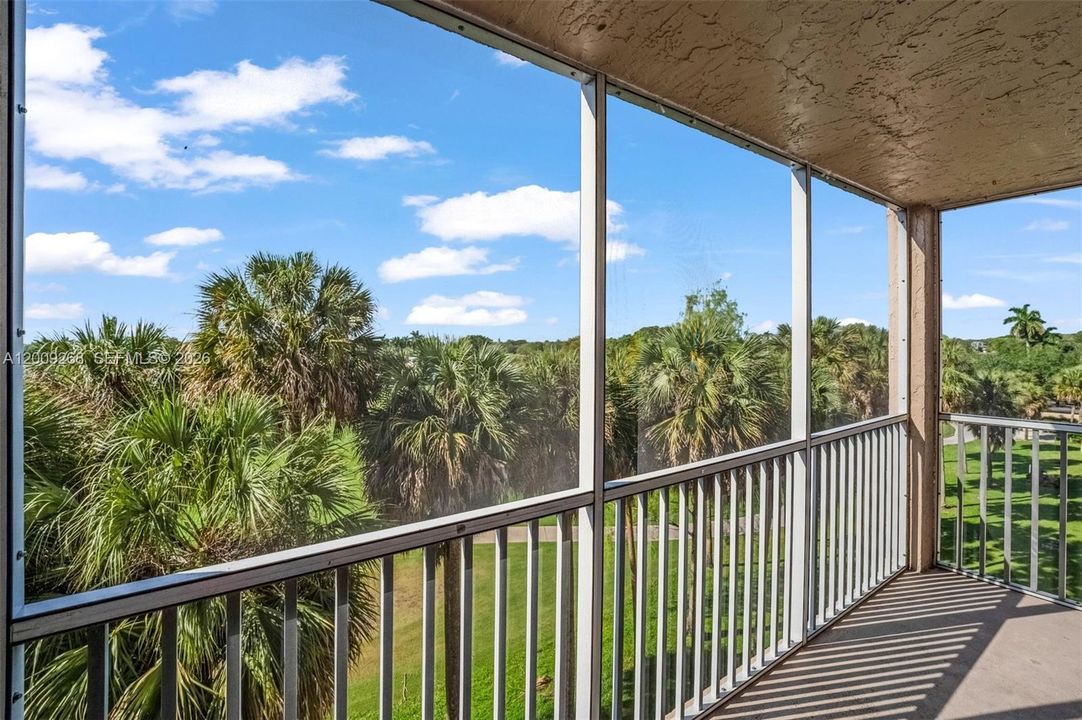 En Venta: $209,000 (2 camas, 2 baños, 1015 Pies cuadrados)