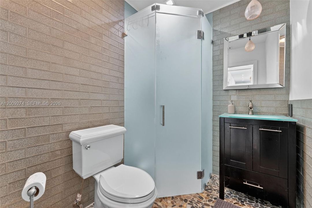 В аренду: $14,500 (5 спален, 4 ванн, 3261 Квадратных фут)