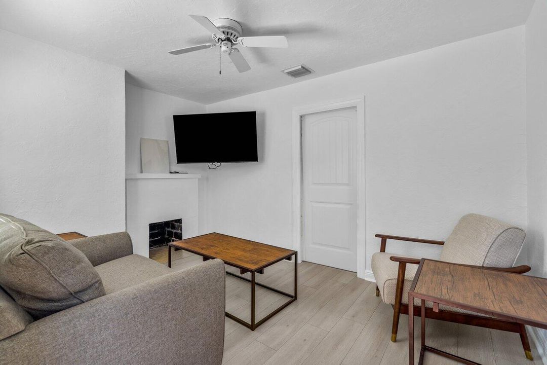 037-126Northeast4thAvenue-DelrayBeach-FL